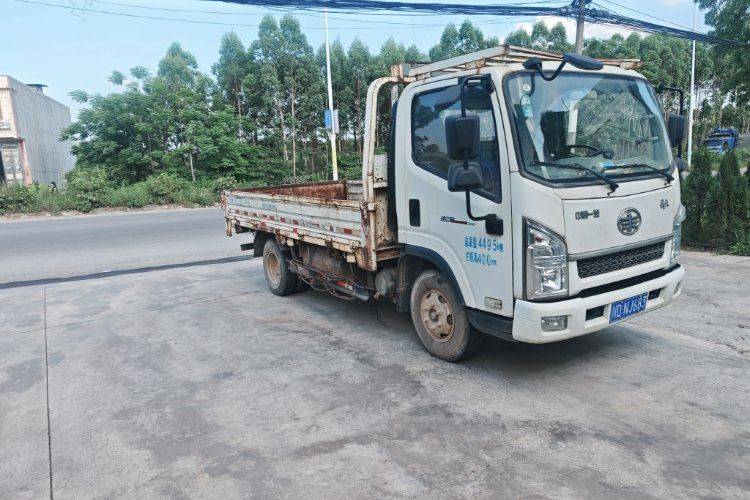 二手一汽解放轻卡 130马力 载货车