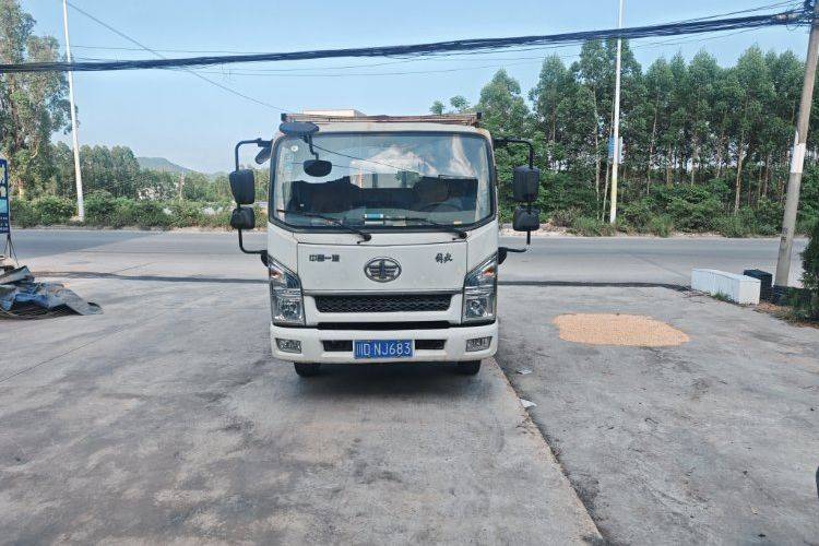 二手一汽解放轻卡 130马力 载货车