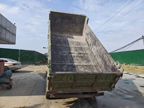 南骏汽车 98Wh 电动卡车
