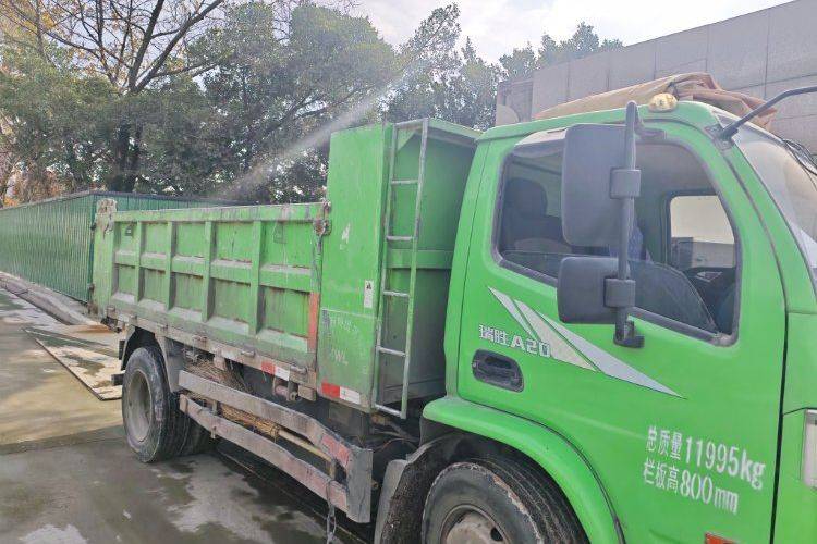 南骏汽车 98Wh 电动卡车