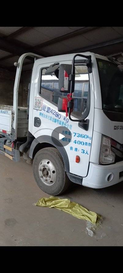 东风多利卡 136马力 载货车