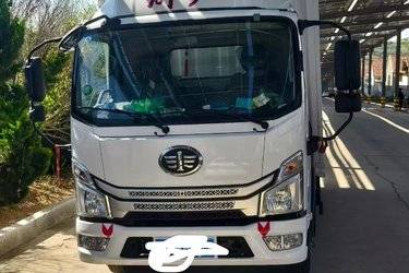 二手解放J6F 2.5L柴油 150马力 万里扬5档 3.78米排半厢式轻卡(国六) 单桥 全柴二手载货车 蓝牌