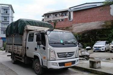 二手跃进 上骏X500-38 140马力 4.085米双排仓栅式轻卡(国五) 单桥 潍柴二手载货车 黄牌