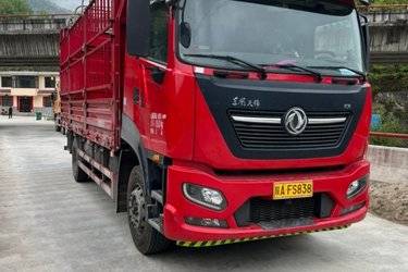 二手东风商用车 天锦KR PLUS 290马力 4X2 车厢可卸式载货车(国六) 单桥 康明斯二手载货车 黄牌图片