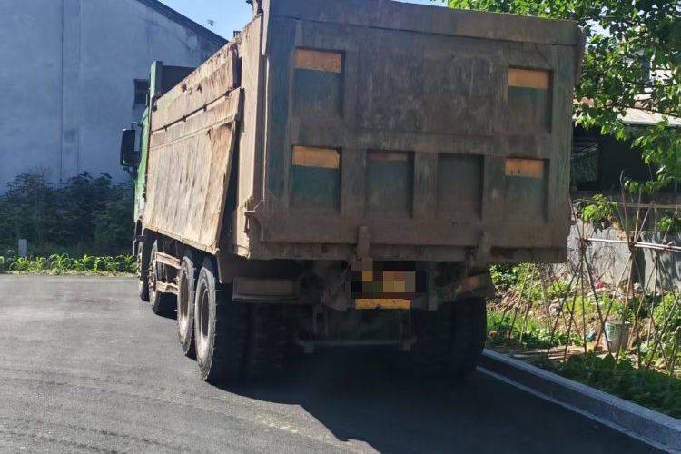 二手欧曼重卡(原福田欧曼) 400马力 自卸车