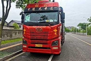 二手青岛解放 JH6重卡 460马力 8X4 9.5米仓栅式载货车(自动挡)(国五) 前四后八 锡柴二手载货车 黄牌图片