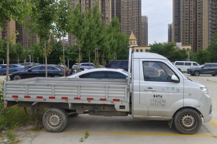 二手华晨鑫源金杯 109马力 载货车