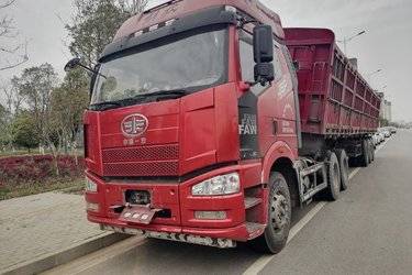 二手一汽解放 J6P重卡 500马力 6X4牵引车(国五) 双驱 锡柴二手牵引车 黄牌图片