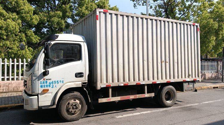二手上汽轻卡(原上汽跃进) 148马力 载货车