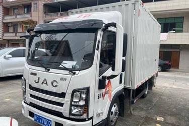 二手江淮威铃K3 2L柴油 140马力 星瑞5档 气刹 3.7米单排厢式轻卡(国六) 单桥 云内动力二手载货车 蓝牌图片