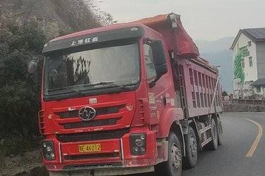 二手上汽红岩 杰卡C500 350马力 8X4 6.5米自卸车(国五) 前四后八 潍柴二手自卸车 黄牌图片