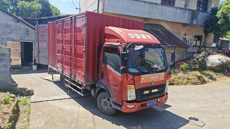 二手重汽HOWO轻卡 130马力 载货车
