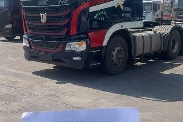 二手联合卡车 U⁺550重卡 550马力 6X4牵引车(国五) 双驱 玉柴二手牵引车 黄牌图片