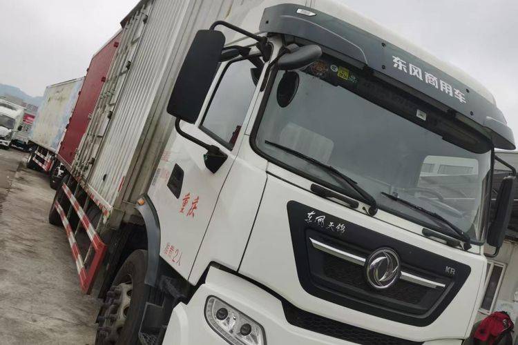 二手东风商用车 290马力 载货车