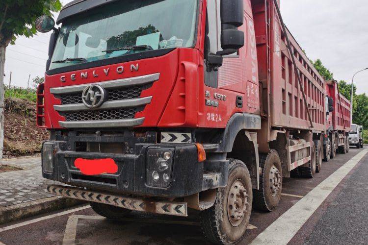 二手上汽红岩 520马力 自卸车