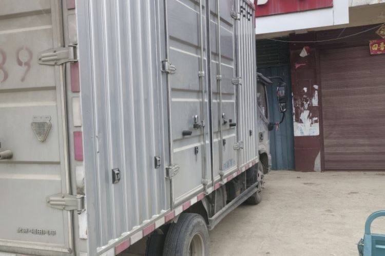 二手福田欧马可 163马力 载货车