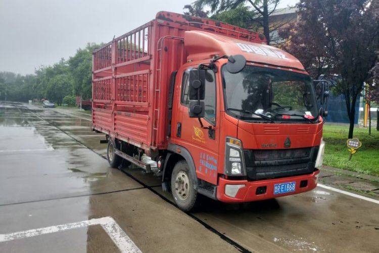 二手重汽HOWO轻卡 156马力 载货车