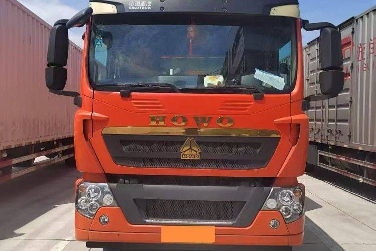 二手重汽豪沃(HOWO) 250马力 载货车