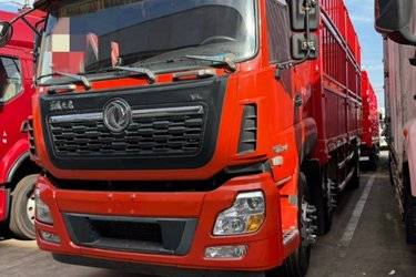 二手东风商用车 天龙重卡 292马力 6X2 7.7米仓栅式载货车(国五) 前四后四 康明斯二手载货车 黄牌