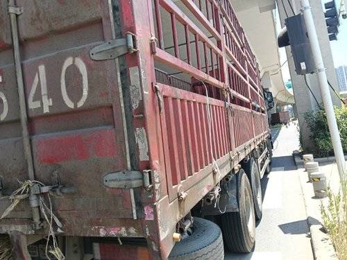 三一集团 430马力 载货车
