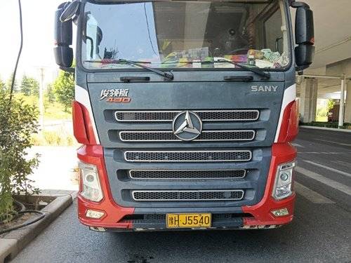 三一集团 430马力 载货车