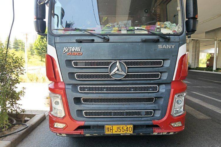 三一集团 430马力 载货车