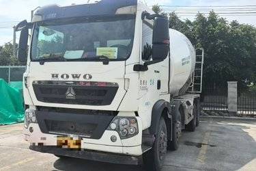 二手中国重汽 HOWO T5G 340马力 8X4 7.73方混凝土搅拌车(唐鸿重工牌)(国五) 前四后八 潍柴二手搅拌车
