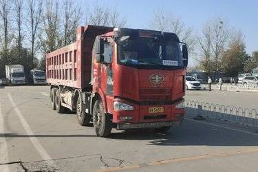 二手一汽解放 J6M重卡 320马力 8X4 7.5米自卸车(国五) 前四后八 潍柴二手自卸车 黄牌