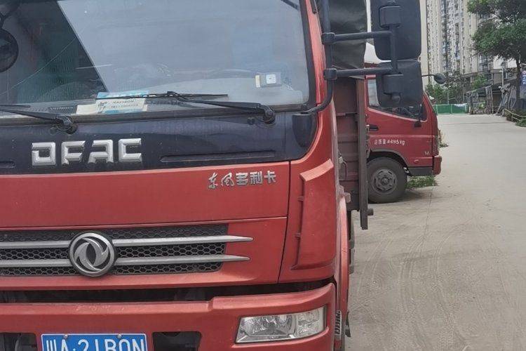 二手东风多利卡 130马力 载货车