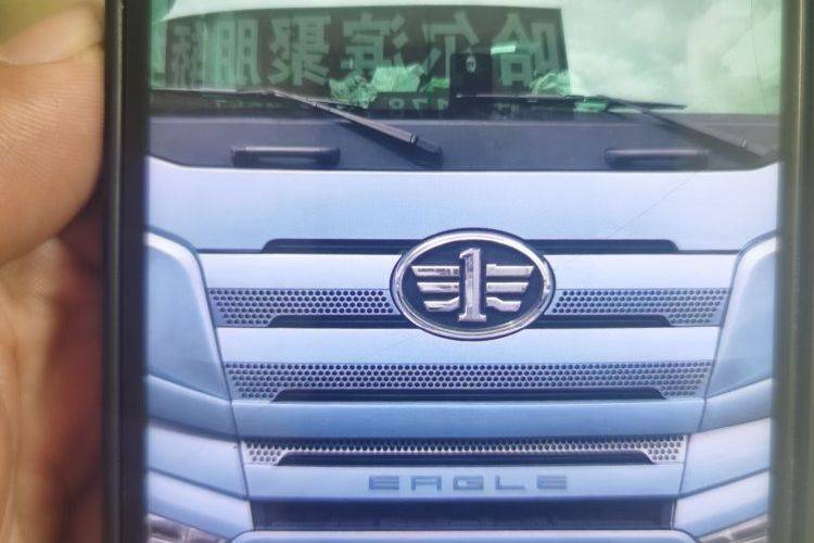 二手一汽解放 660马力 牵引车