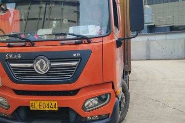 二手东风商用车 天锦KR中卡 精英版 180马力 4X2 8米厢式载货车(国五) 单桥 东风康明斯二手载货车 黄牌