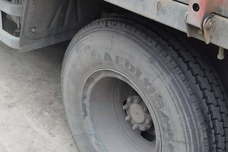 二手东风多利卡 130马力 载货车