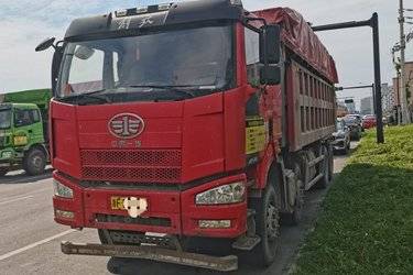 二手一汽解放 J6P重卡 350马力 8X4 7.6米自卸车(国五) 前四后八 锡柴二手自卸车 黄牌