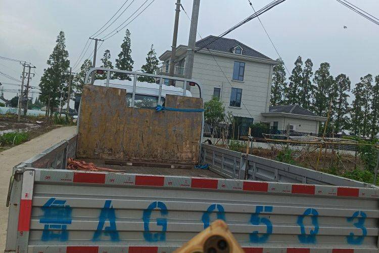 二手重汽HOWO轻卡 140马力 载货车
