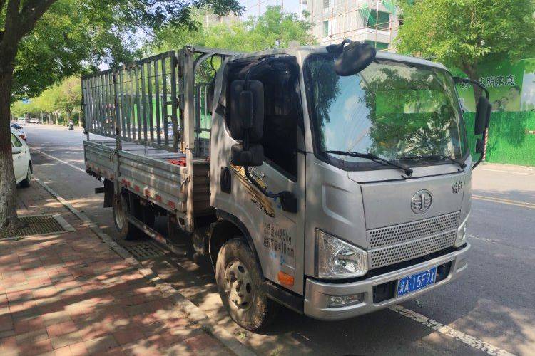 二手一汽解放轻卡 140马力 载货车