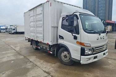 二手江淮 帅铃i5-Q330 4.5T 4.15米单排纯电动厢式轻卡(宽体)  二手电动卡车电动载货车图片