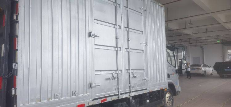 福田奥铃 158马力 载货车