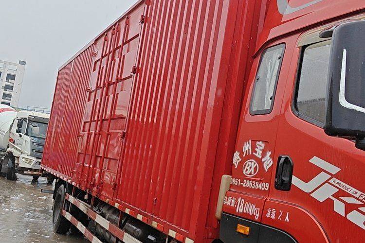 二手一汽解放轻卡 290马力 载货车