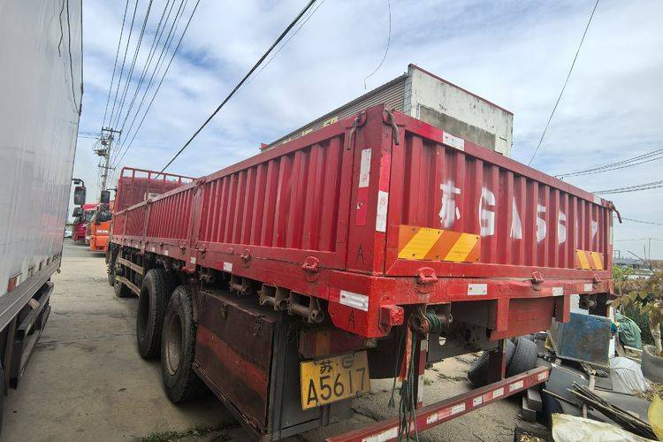 二手东风商用车 315马力 载货车