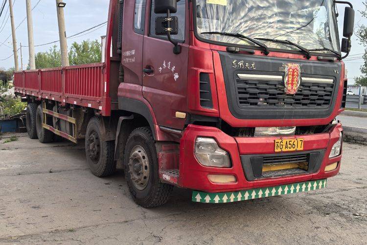 二手东风商用车 315马力 载货车
