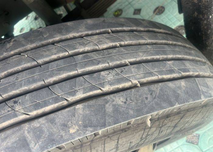 二手一汽解放 260马力 载货车