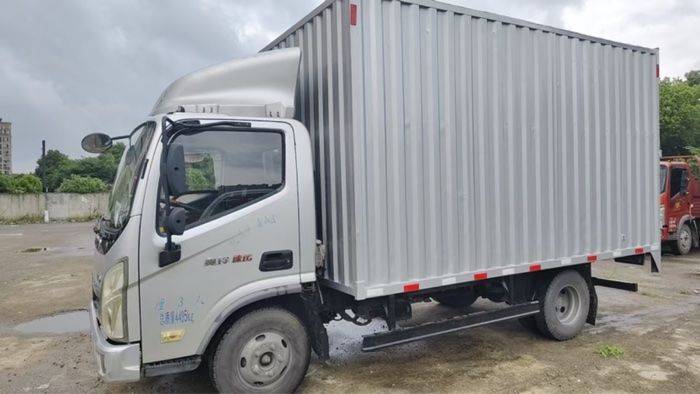 二手福田奥铃 129马力 载货车