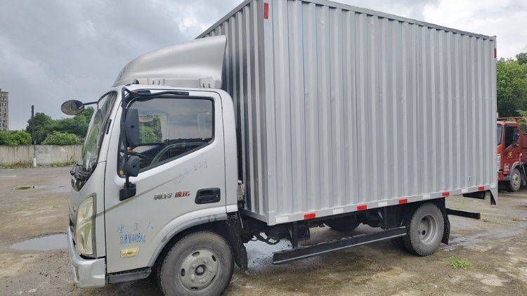 二手福田奥铃 131马力 载货车