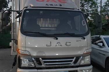 二手江淮 骏铃S9 3.0L 129马力 CNG 4.18米单排仓栅式轻卡(国六) 单桥 江淮纳威司达二手载货车 蓝牌图片