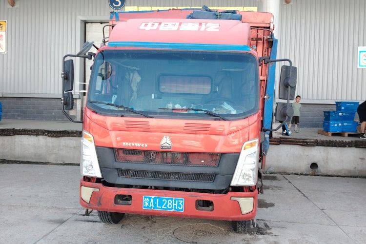 二手重汽HOWO轻卡 170马力 载货车