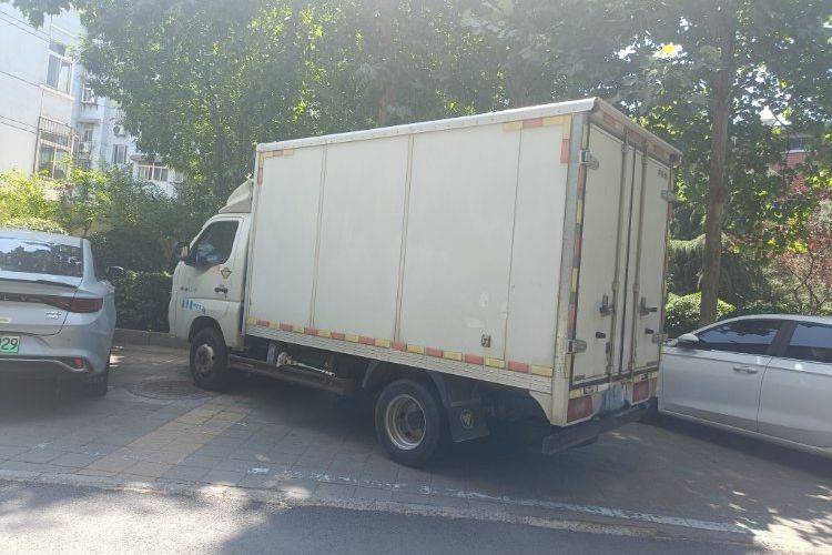 二手福田祥菱 116马力 载货车