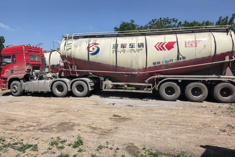 二手陕汽重卡 460马力 牵引车