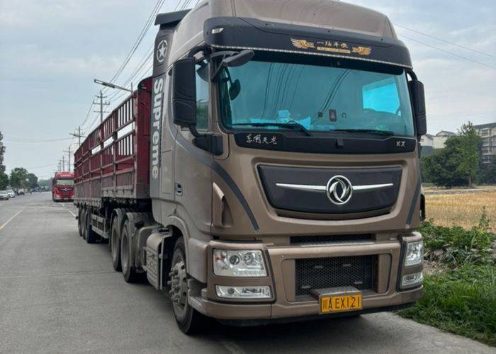 二手东风商用车 600马力 牵引车