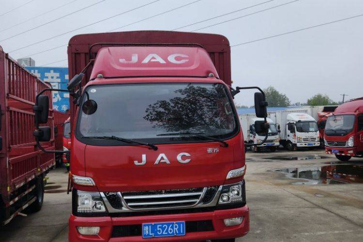 二手江淮骏铃 170马力 载货车