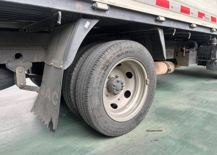 二手江淮恺达 120马力 载货车
